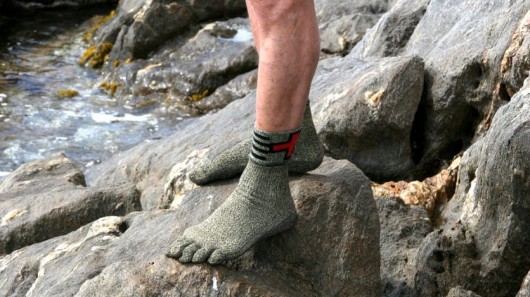 barefoot rock climbing shoes